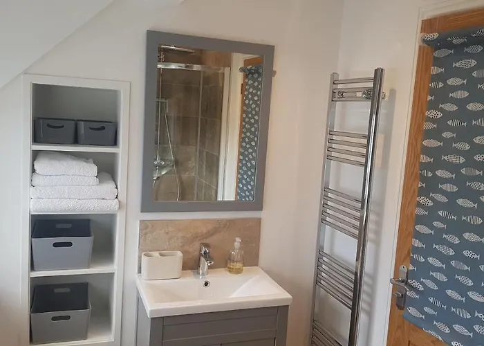 度假居 3 Bed Barn - Sleeps Up To 6 - Parking - Wifi